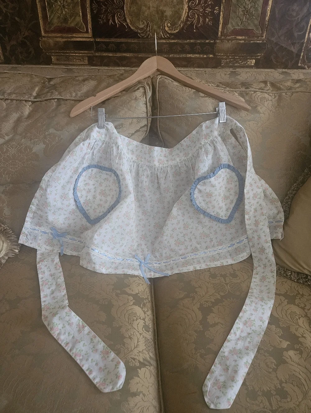 NWOT Urban Outfitters White Apron with Pink and Green Floral Print